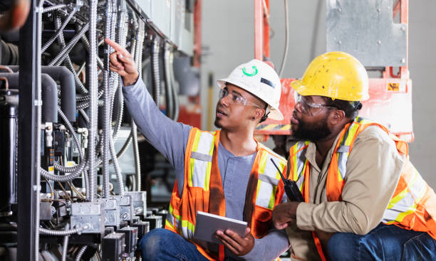 Best Commercial Electrician Services  in Yalaha, FL